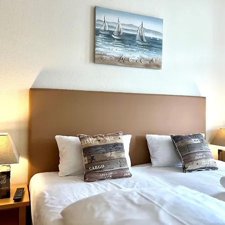 Moderne Mit Balkon Und Wlan In Apartment