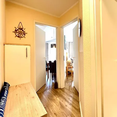 Moderne Mit Balkon Und Wlan In Apartment