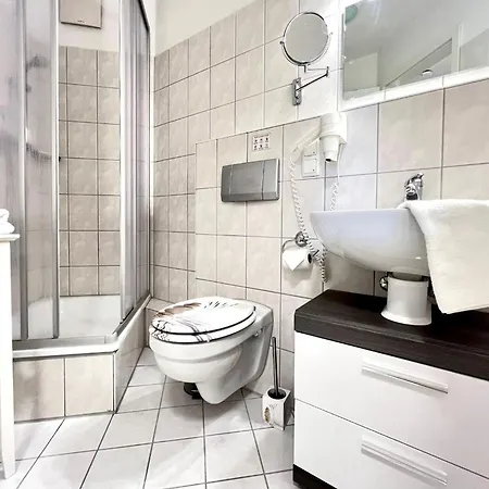 Moderne Mit Balkon Und Wlan In Apartment Sellin (Rugen)